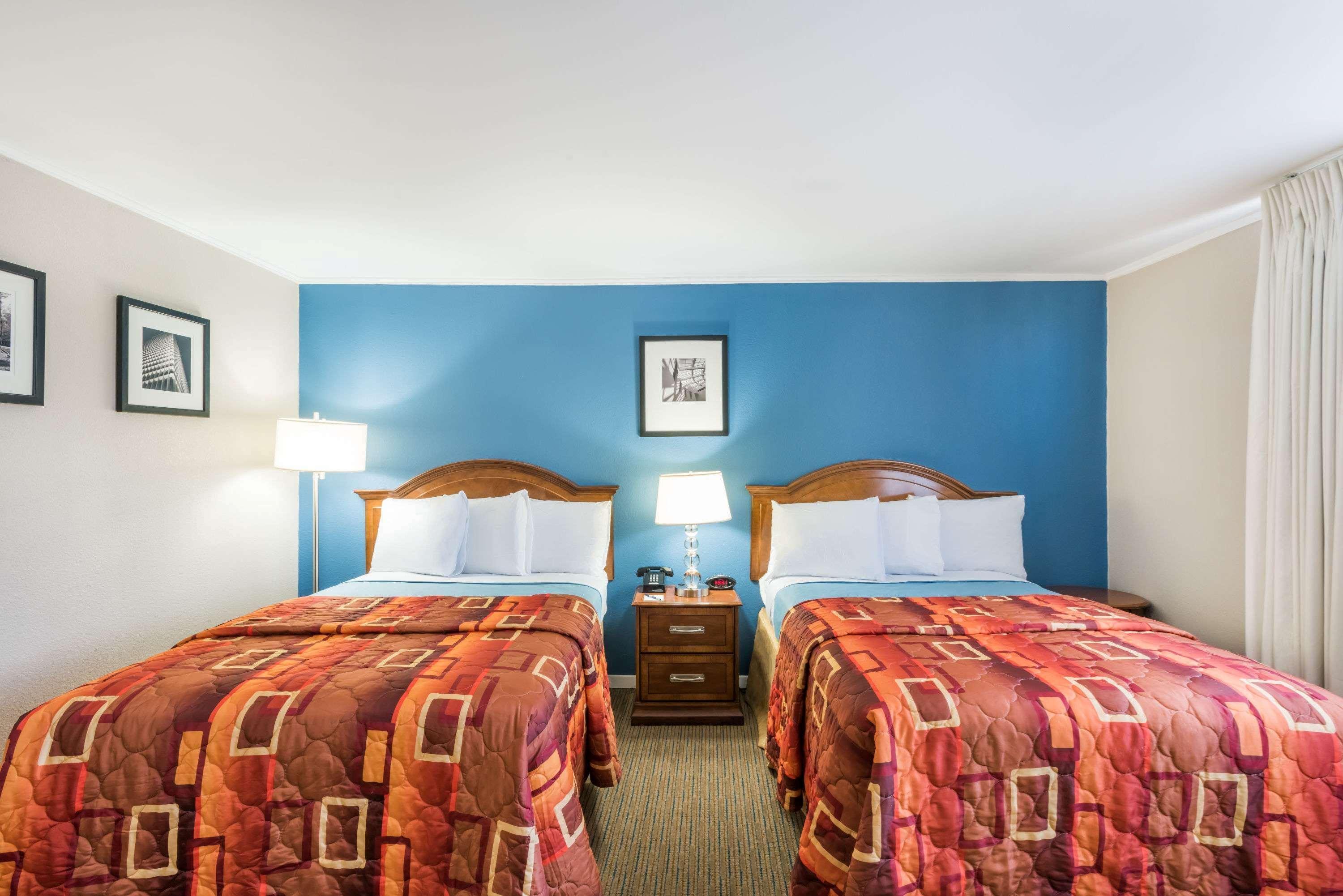 Travelodge By Wyndham Aberdeen Extérieur photo