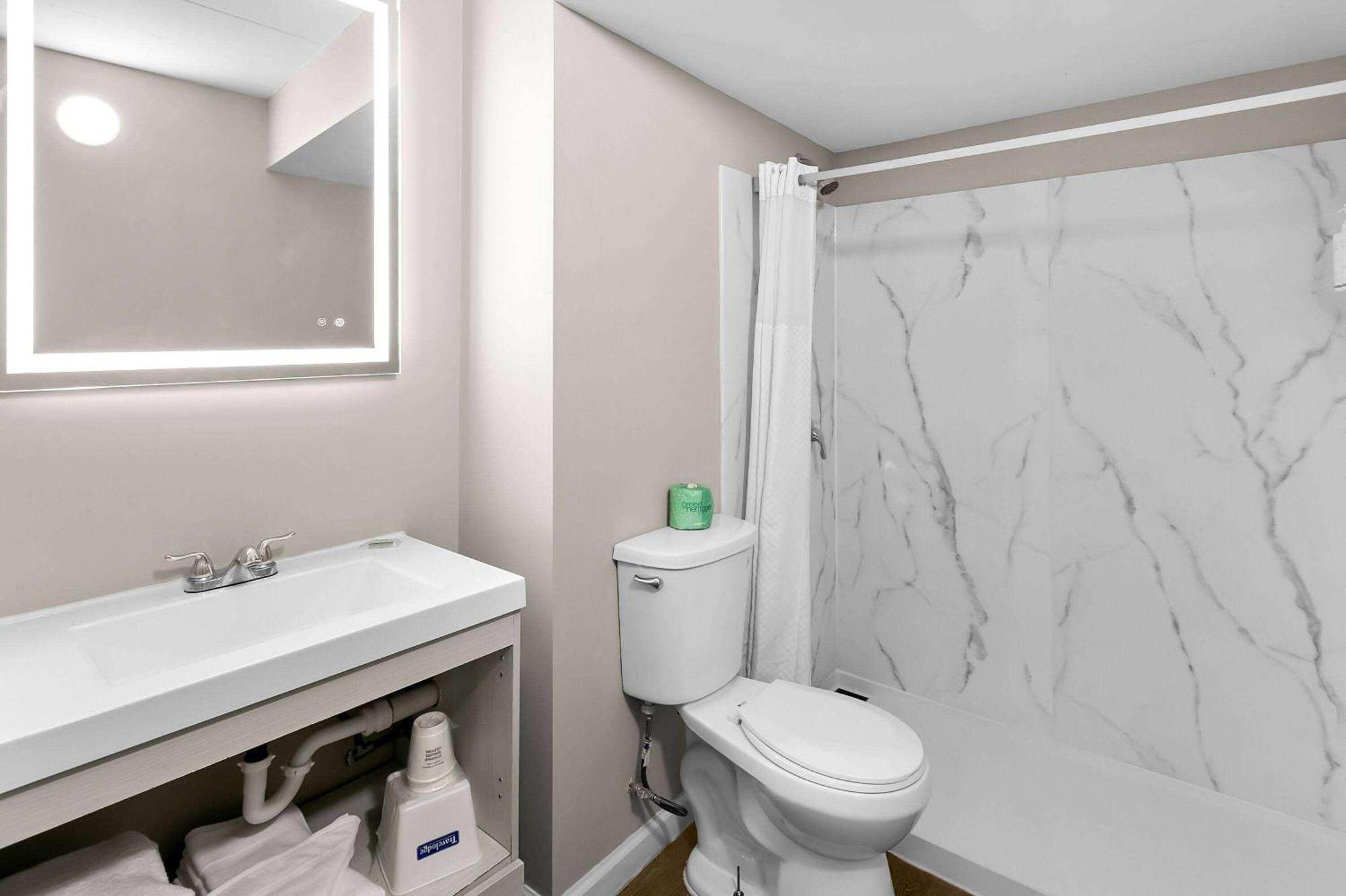 Travelodge By Wyndham Aberdeen Extérieur photo